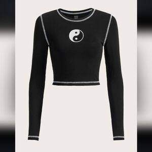 SHEIN EZwear Yin And Yang Pattern Stitch Embroidery Crop Tee